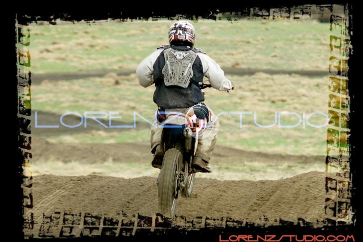 DSC01082bikes.jpg